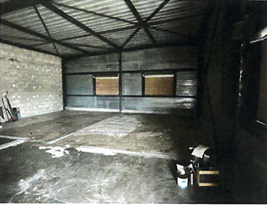 SENS, Local commercial 160m², Parking