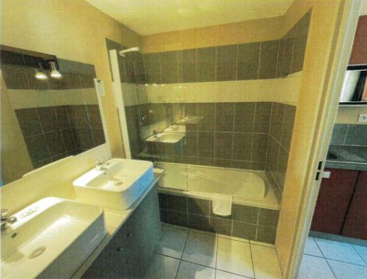 AGDE, Appartement T3 34m², Terrasse