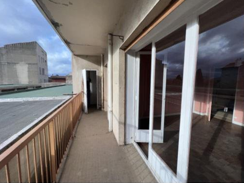 MARSEILLE 4EME, Studio 34m², Balcon