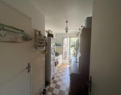 MARSEILLE 7EME, Studio 45m², Balcon