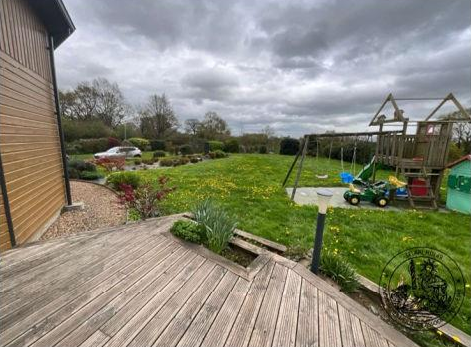 SEGRE EN ANJOU BLEU, Maison T6 138m², Jardin