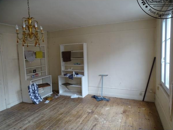 CORMEILLES, Appartement T3 89m², Balcon