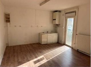 FIRMINY, Appartement T3 73m², Annexe