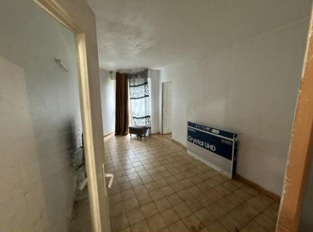 GRIGNY, Appartement T4 64m², Cave