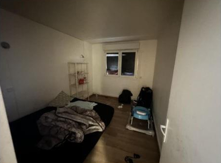 GRIGNY, Appartement T5 89m², Cave