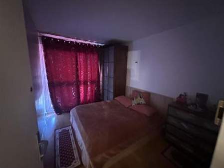 GRIGNY, Appartement T3 56m², Balcon