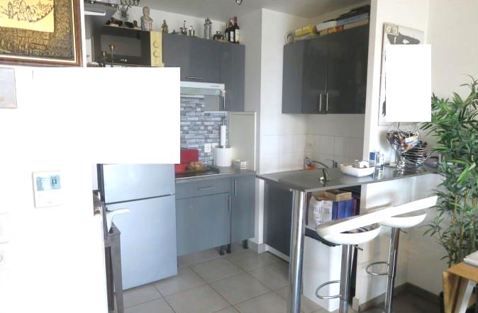 CRETEIL, Appartement T2 45m², Balcon