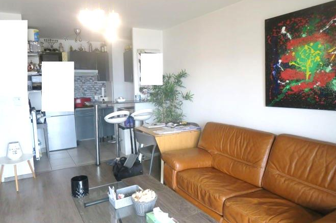 CRETEIL, Appartement T2 45m², Balcon