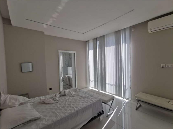 ECULLY, Maison T7 255m², Piscine