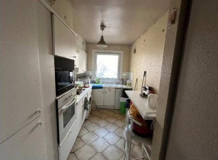 GRIGNY, Appartement T3 81m², Parking