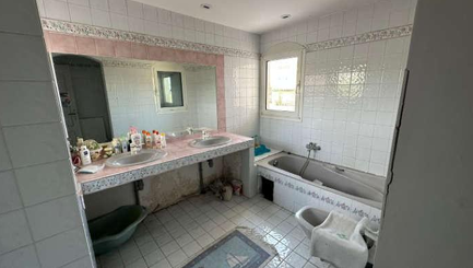 ANTIBES, Appartement T5 179m², Balcon