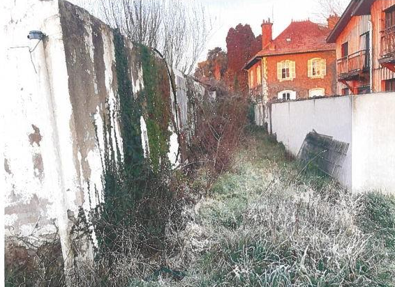 BIAUDOS, Maison en ruine 87m², Jardin
