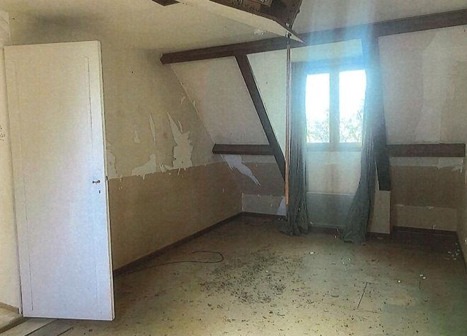 VILLETHIERRY, Maison T5 115m², Jardin