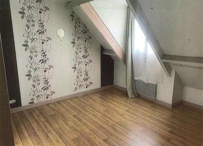 VILLETHIERRY, Maison T5 115m², Jardin