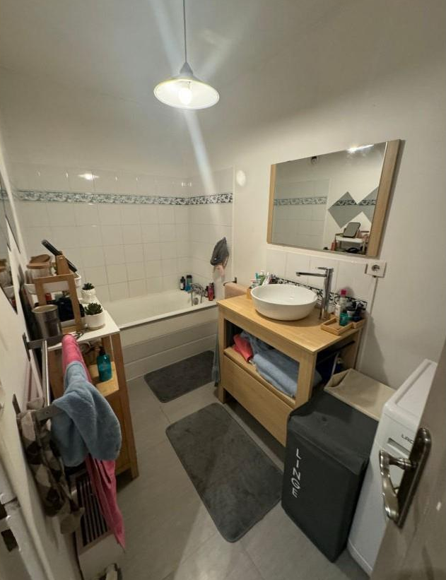 ELANCOURT, Appartement T4 84m², Parking