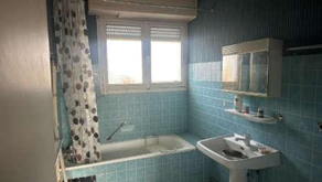 LA ROCHEFOUCAULD EN AUGOUMOIS, Maison T4 92m², Jardin