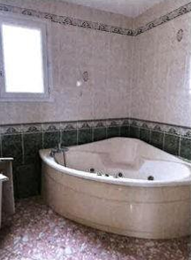 MILHAUD, Maison T4 144m², Terrain