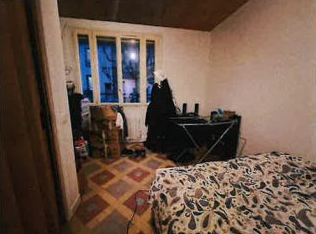 LA COURNEUVE, Immeuble de 180m²