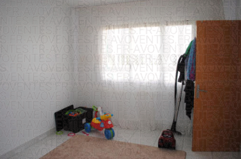 MANTES LA JOLIE, Appartement T4 84m², Balcon