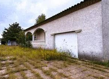 MILHAUD, Maison T4 144m², Terrain