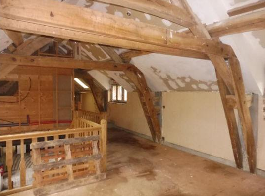 PONT SUR VANNE, Maison T6 206m², Terrain