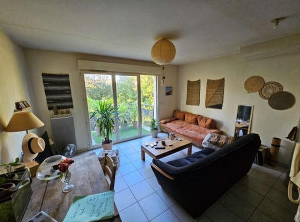 FLOIRAC, Studio 25m², Balcon