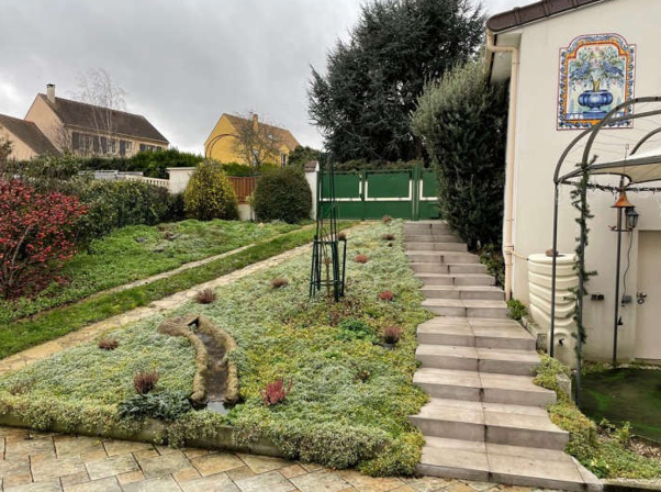 MAURECOURT, Maison T7 168m², Terrain