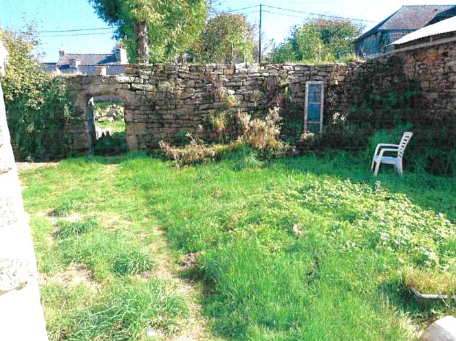 PRIZIAC, Maison T2 50m², Terrain