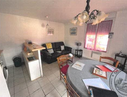 BOURGES, Appartement T3 54m², Balcon