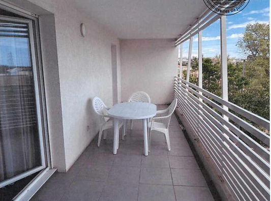 SAINT JEAN DE VEDAS, Appartement T2 35m², Terrasse