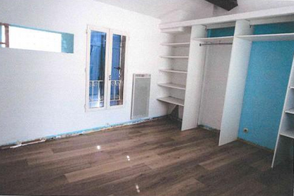 NANS LES PINS, Appartement T4 88m², Terrasse