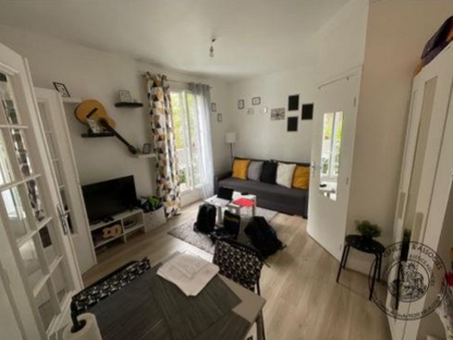 SAINT CLOUD, Studio 21m², Cave