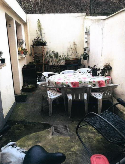 SAINT DENIS, Maison T5 86m², Cour