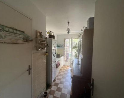 MARSEILLE 7EME, Studio 45m², Balcon