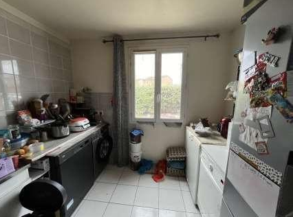 SORGUES, Maison T4 95m², Jardin
