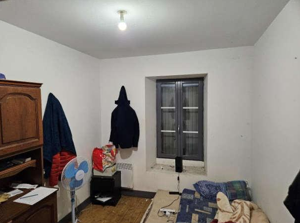 LA REOLE, Immeuble 171m², Local