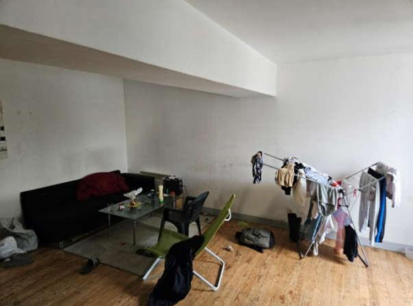 LA REOLE, Immeuble 171m², Local