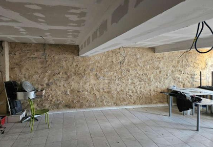 LA REOLE, Immeuble 171m², Local