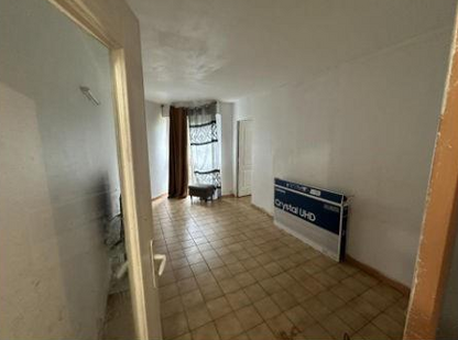 GRIGNY, Appartement T4 64m², Cave