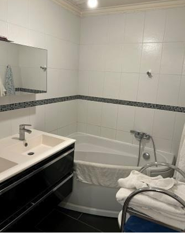 PARIS 19EME, Appartement T3 68m², Balcon