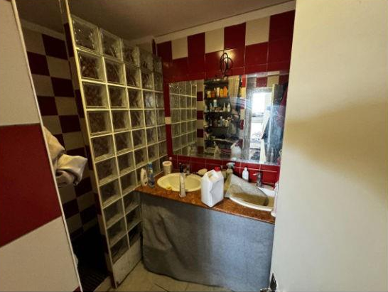 MARIGNANE, Appartement T4 80m², Cave