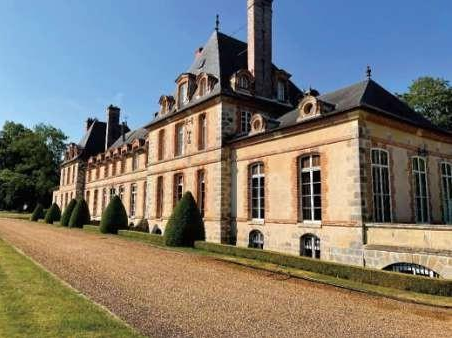 SAINT CYR SOUS DOURDAN, Château T11 356m², Dépendances