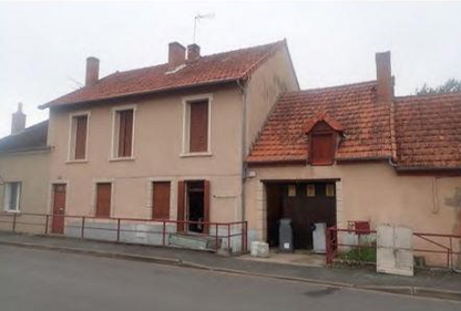 COMMENTRY, Maison T4 108m², Jardin