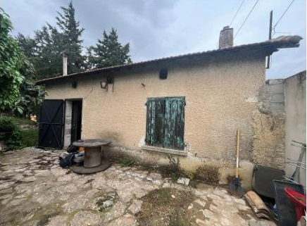 SORGUES, Maison T1 49m², Jardin