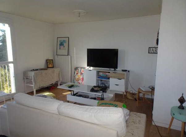 LUNEL, Appartement T3 71m², Balcon