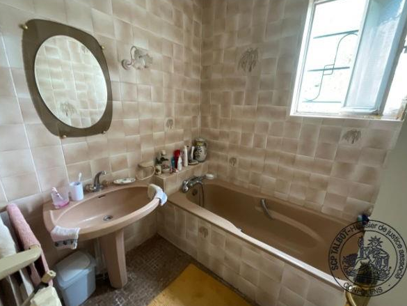 L'ISLE D'ESPAGNAC, Maison T4 126m², Jardin