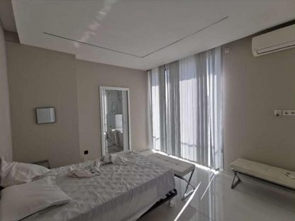 ECULLY, Maison T7 255m², Piscine