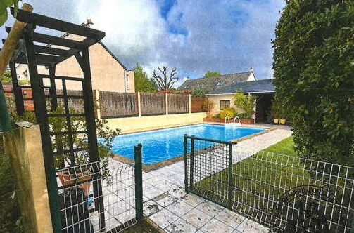 BRISSAC LOIRE AUBANCE, Maison T7 187m², Piscine