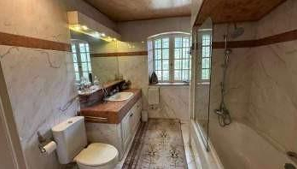 MOUGINS, Maison T8 358m², Piscine