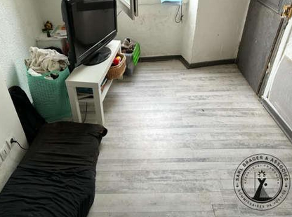 LODEVE, Immeuble 69m²